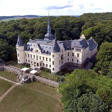 Schloss 4*